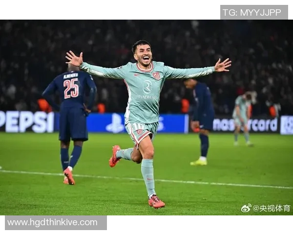 利物浦与马竞激战正酣詹俊解读比赛精彩瞬间与战术博弈